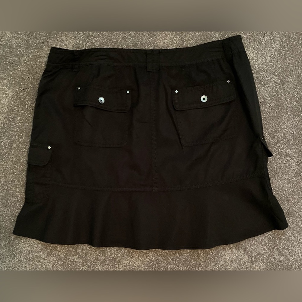 Black skirt